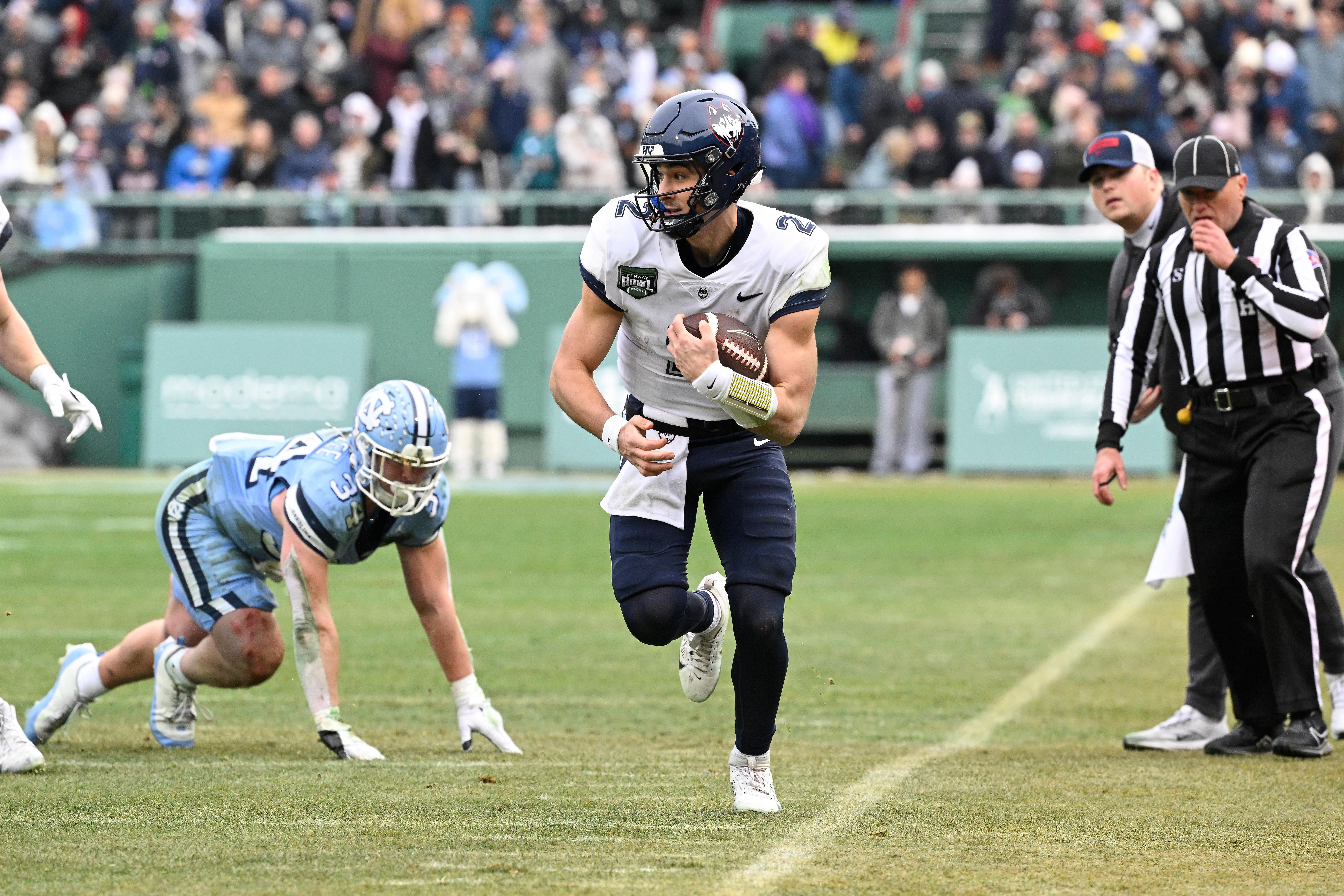 NCAA Football: Fenway Bowl-Connecticut at North Carolina - Source: Imagn