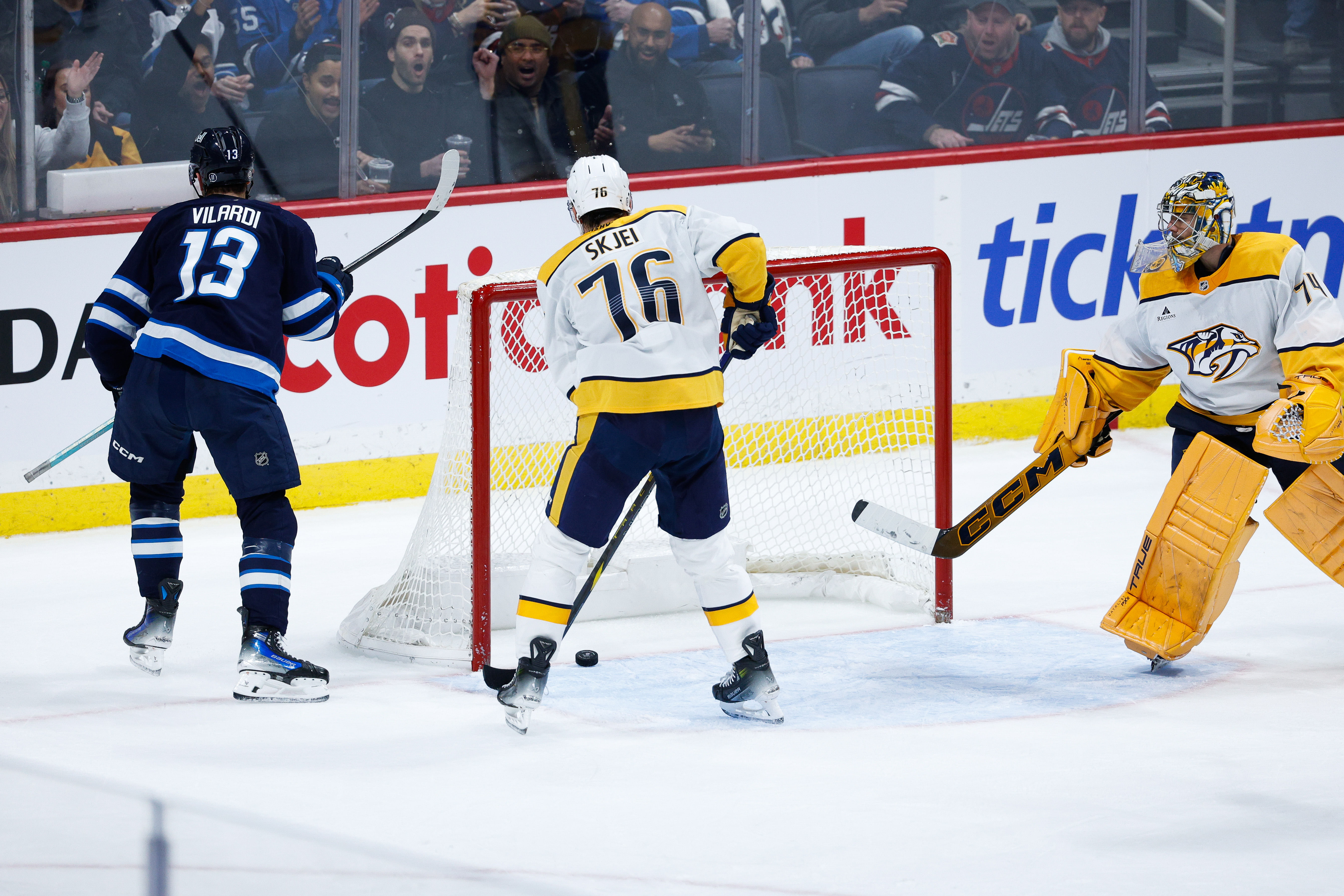 NHL: Nashville Predators at Winnipeg Jets - Source: Imagn