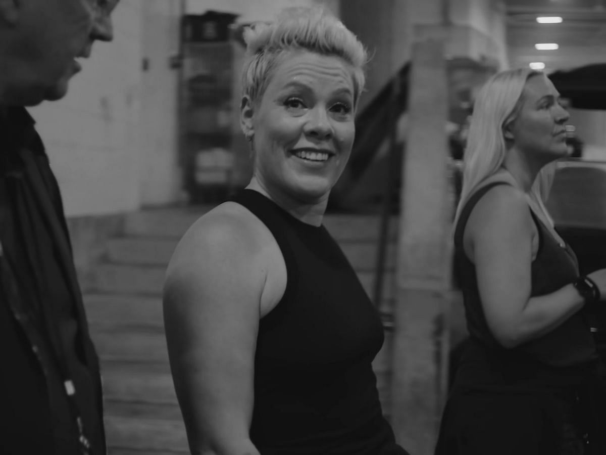 Still from P!nk Summer Carnival Tour diary (Image via YouTube/P!NK)