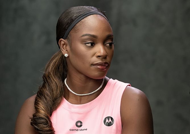 In Pictures: Sloane Stephens returns to practice courts for pre-season training; flexes Wimbledon-themed socks