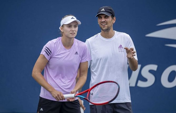 "Get him out of there!";"Stay away from Elena Rybakina" - Fans react to Kazakh's ex-coach Stefano Vukov making unexpected appearance at WTL