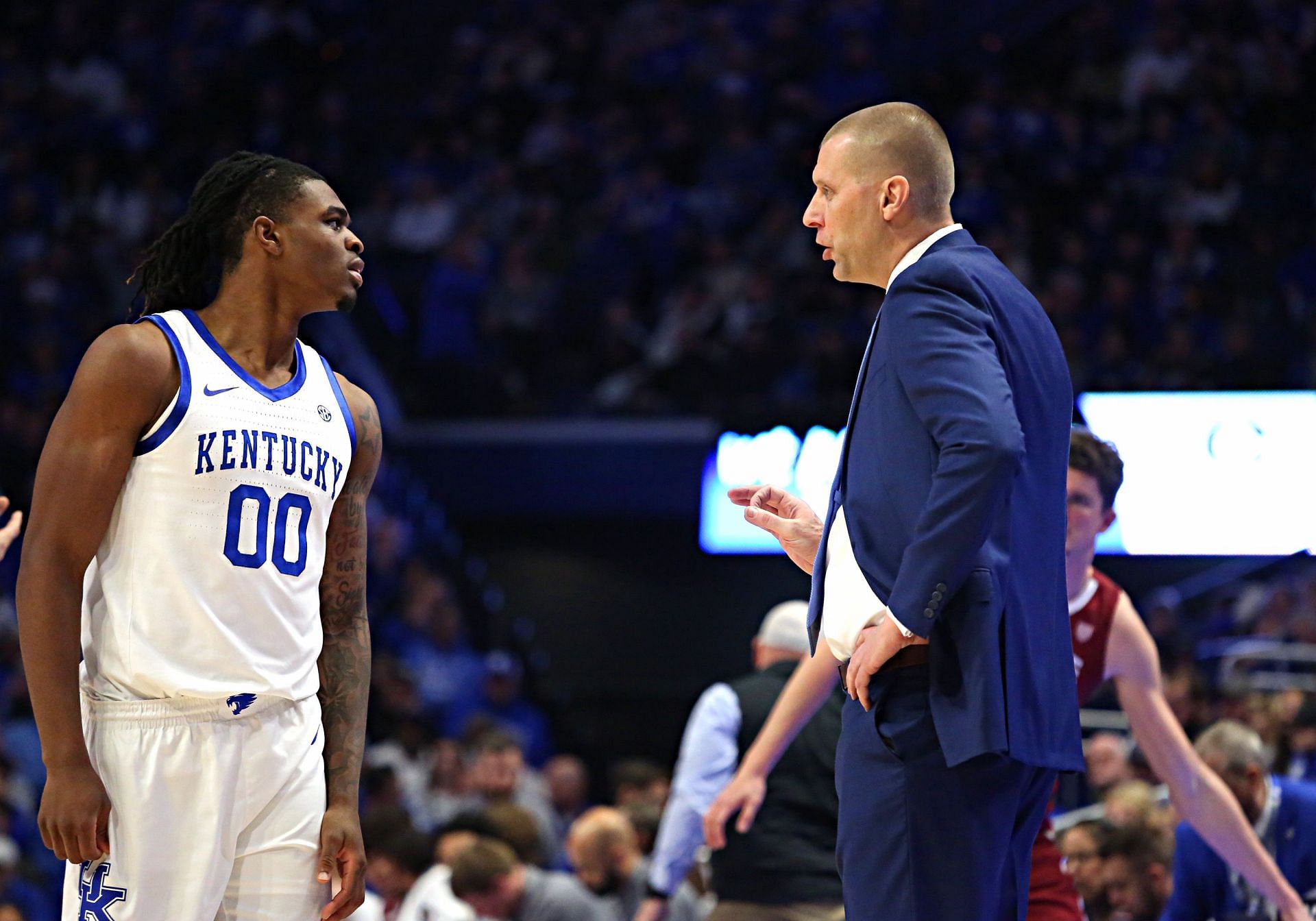 Mark Pope tells hilarious story on Kentucky star Otega Oweh after ...