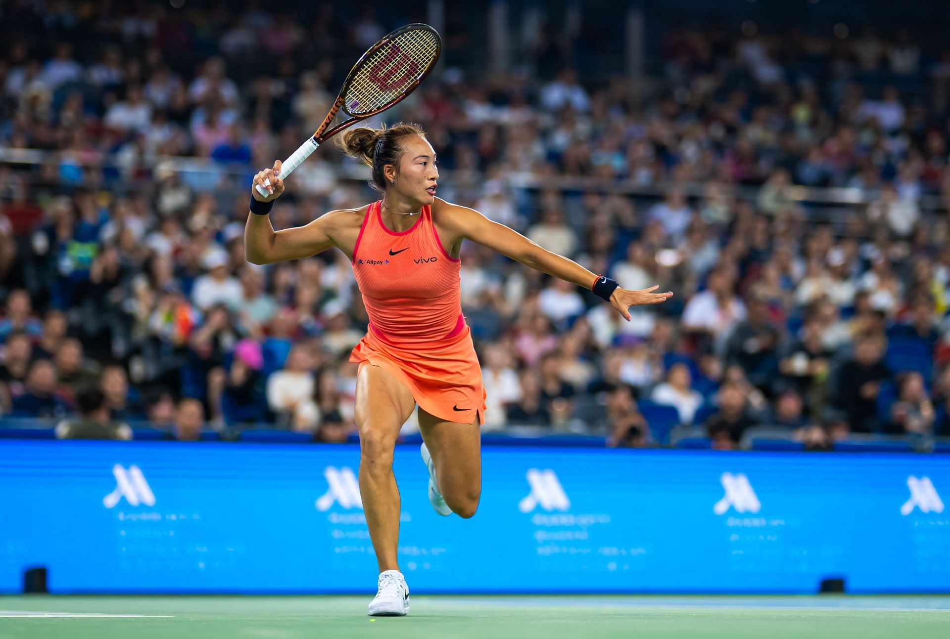 Zheng Qinwen at the 2024 &lt;a href=&#039;https://www.sportskeeda.com/go/wuhan-open-tennis&#039; target=&#039;_blank&#039; rel=&#039;noopener noreferrer&#039;&gt;Wuhan Open&lt;/a&gt;. (Source: Getty)