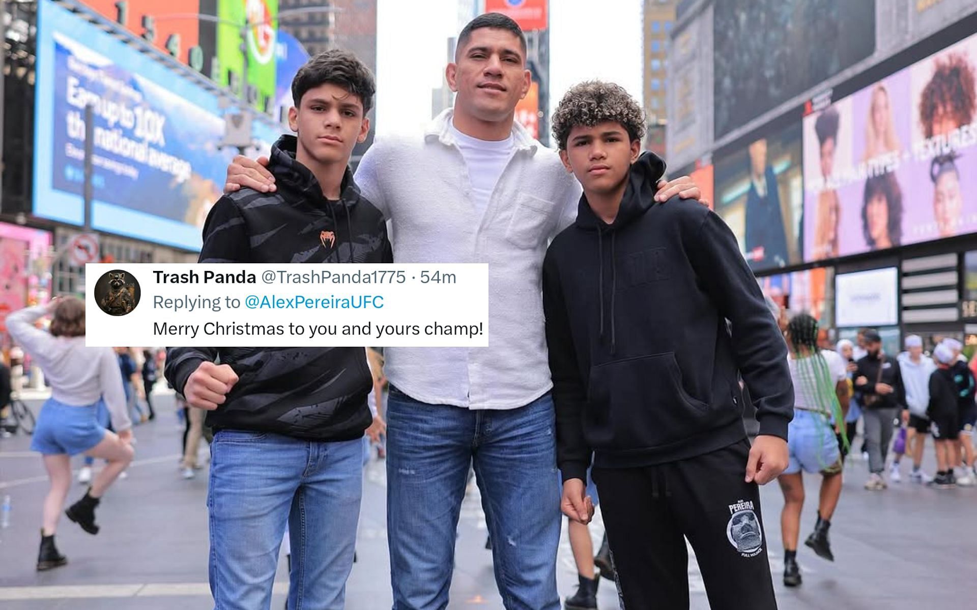 Alex Pereira shares a snap with his sons to wish the MMA fans a Merry Christmas. [Image courtesy: @alexpoatanpereira on Instagram]