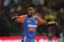 "Lakshmi chit fund ka office kidhar hai" - Suryakumar Yadav tries to pose like iconic Bollywood character from Hera Pheri