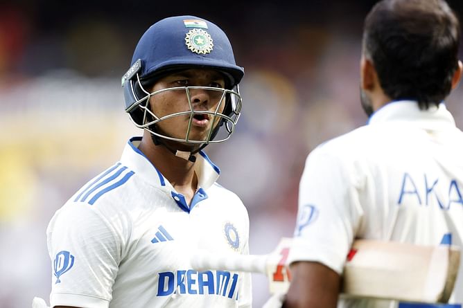 "We have been at the receiving end of it" - Rohit Sharma makes big statement on Yashasvi Jaiswal's controversial dismissal in BGT 2024-25 4th Test