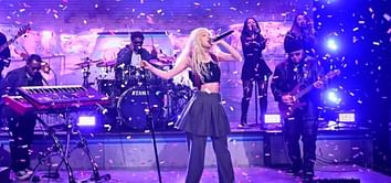 "This is hér solo concert" — Fans react as Rosé performs 'APT.' and 'toxic till the end' on The Tonight Show Starring Jimmy Fallon