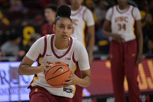 JuJu Watkins (#12) of the USC Trojans warms up prior to the game against the Notre Dame Fighting Irish at Galen Center on November 23, 2024 in Los Angeles, California. Photo: Getty