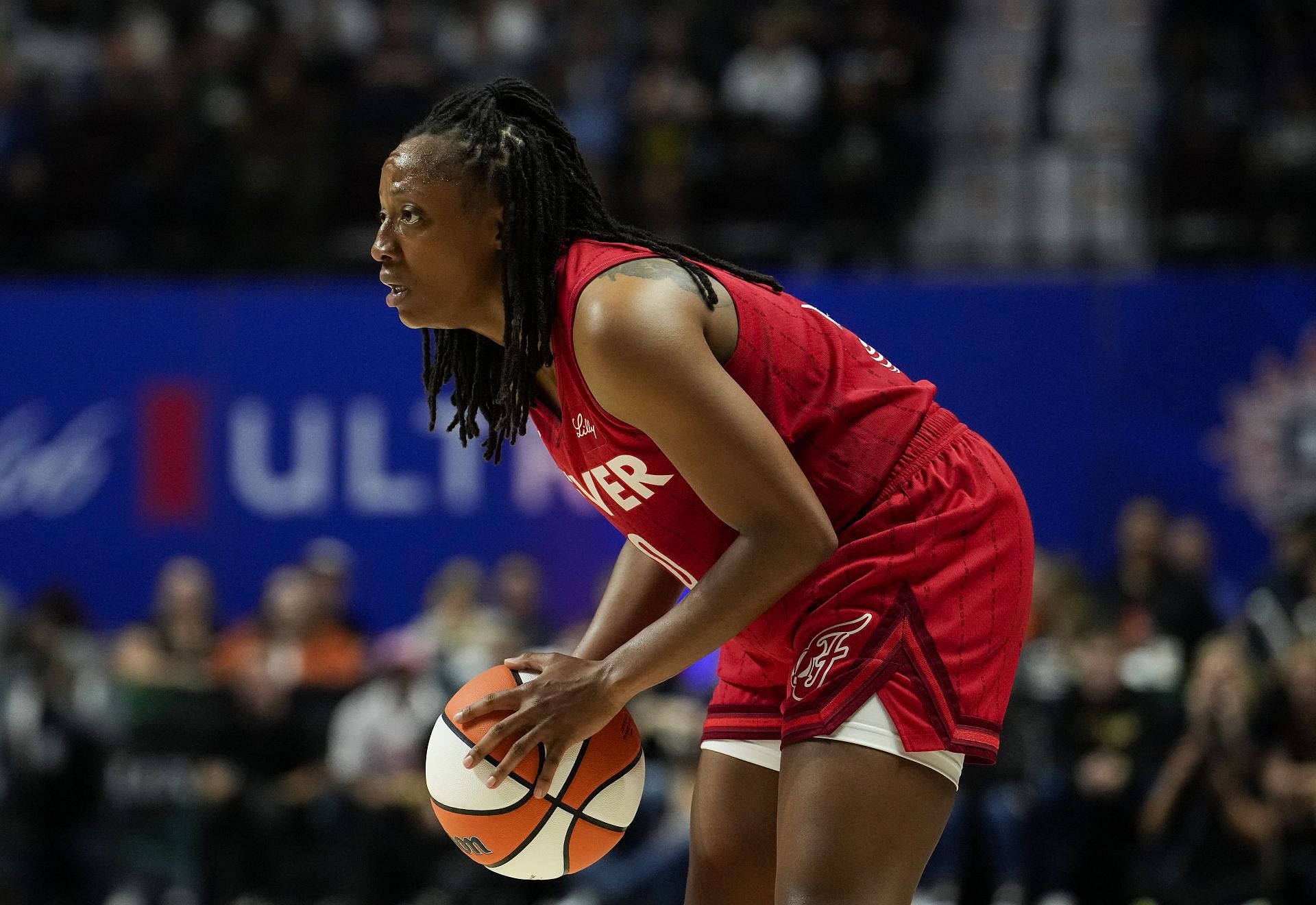 Kelsey Mitchell #0 of the Indiana Fever looks to pass - Source: Getty