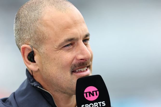 "That's where they have to shop" - Joe Cole says Manchester United star could become 'hell of a signing' for Arsenal