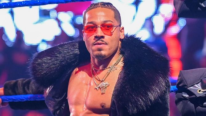 WWE champion breaks character to praise Carmelo Hayes