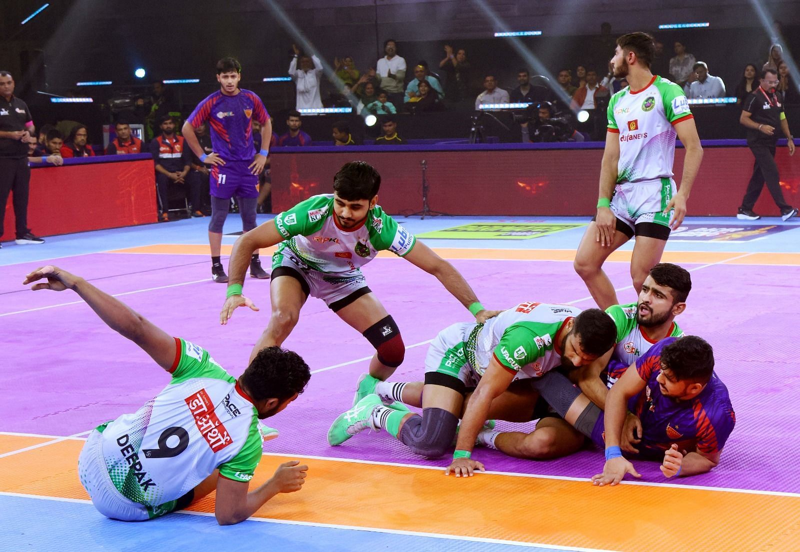 Patna Pirates tackle Naveen Kumar