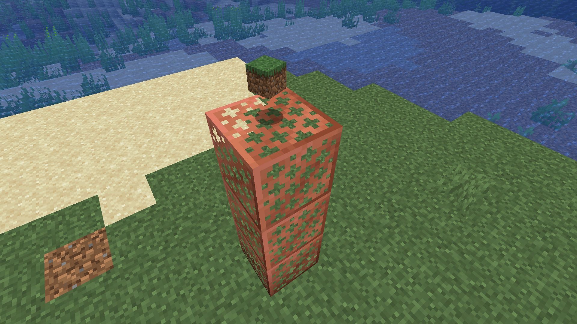 The copper grate should let dropped items through (Image via Mojang Studios)