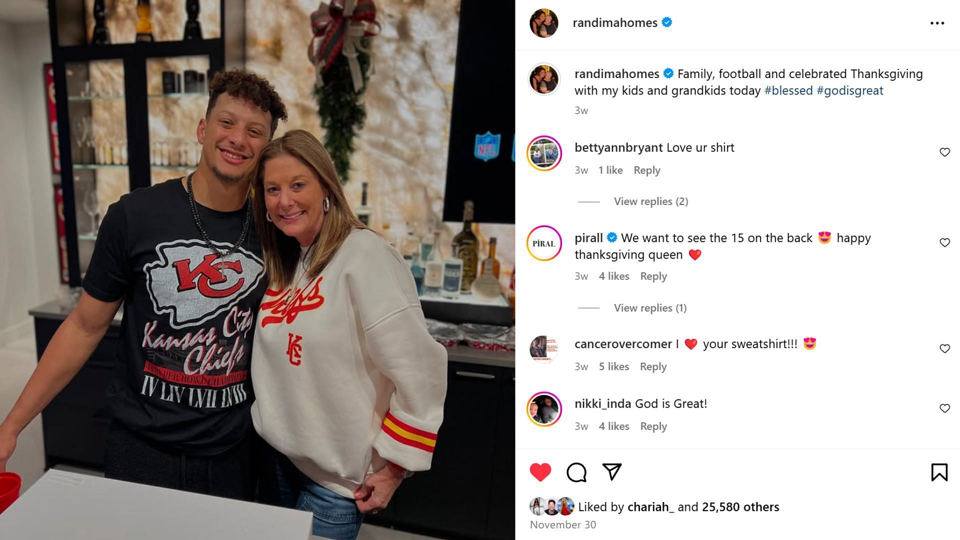 Patrick Mahomes&#039; mother Randi poses with the Kansas City Chiefs QB on Thanksgiving [Image credit: @randimahomes IG]