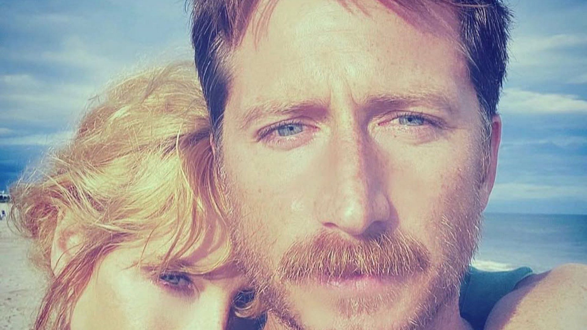 Kyle Baugher as seen with his wife Kelly Reilly in January 2022 (Image via Instagram/@mzkellyreilly)