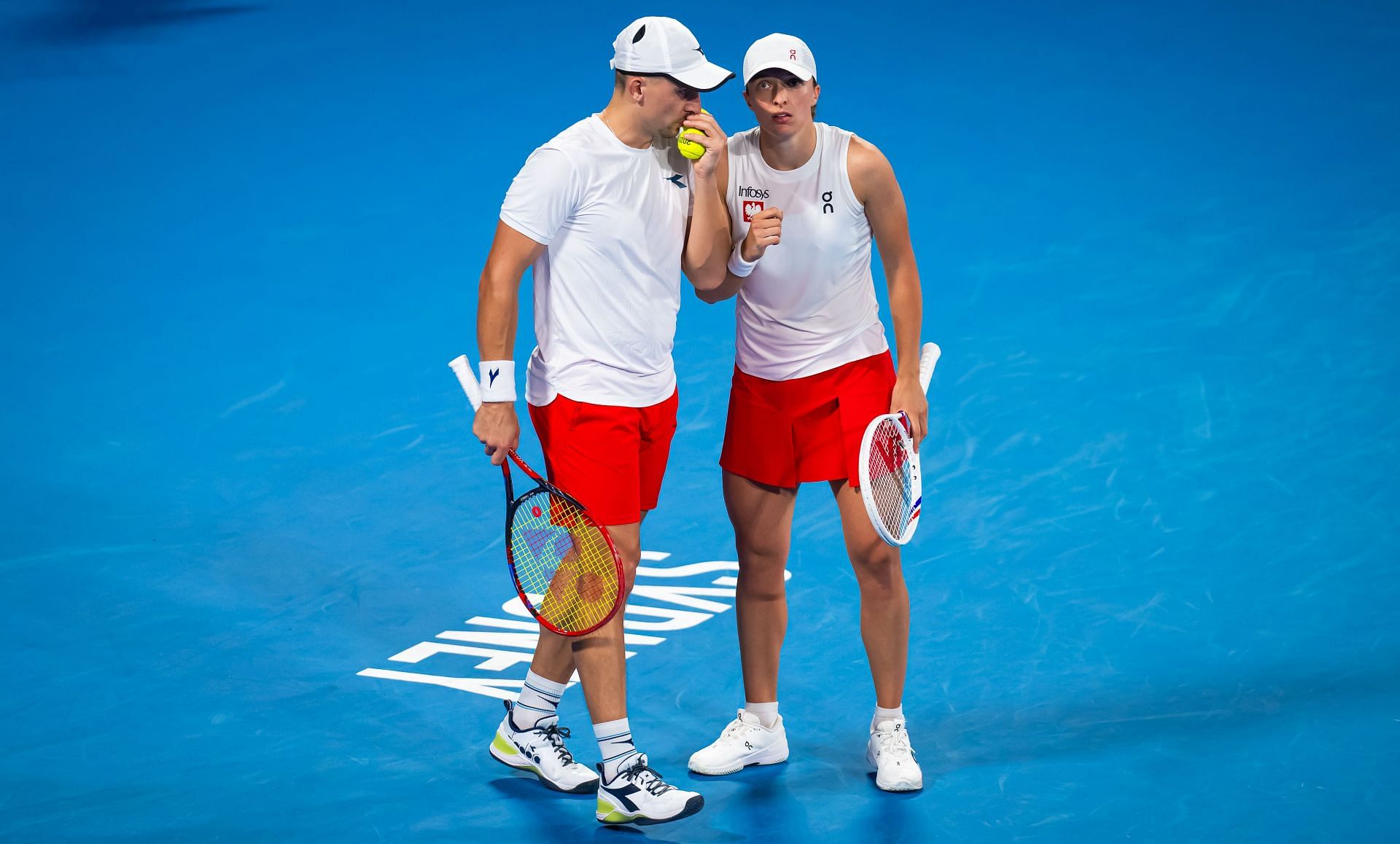 The Polish duo discussing their strategy - Source: Getty