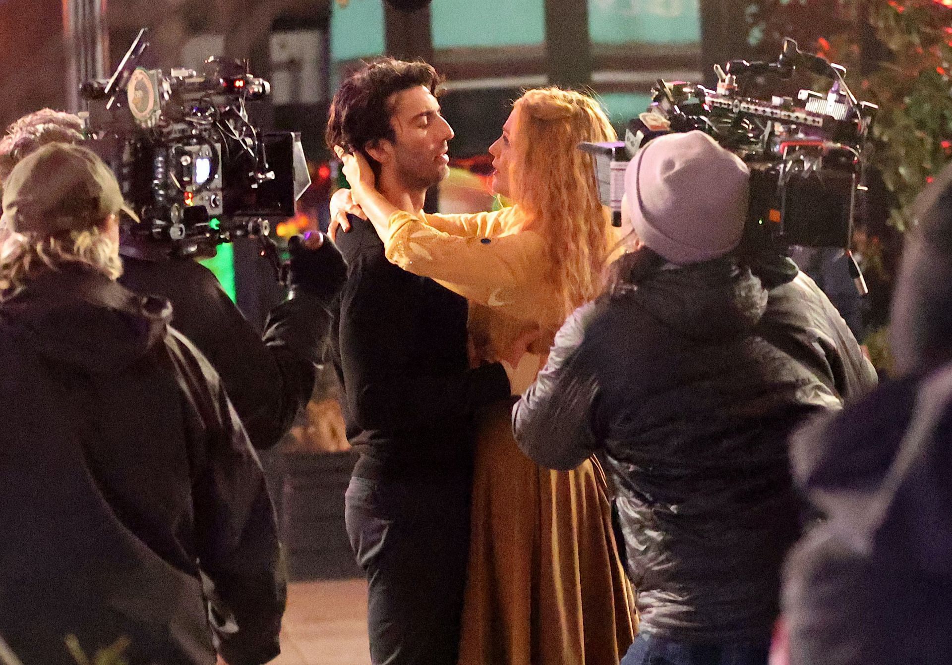 Justin Baldoni and Blake Lively on the sets of It Ends with Us (Image via Getty)