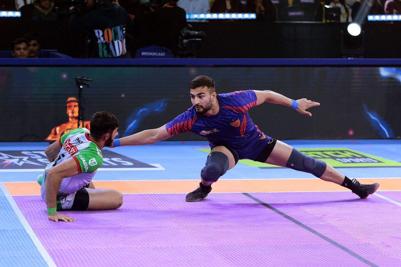 Ashu Malik in action against Patna Pirates