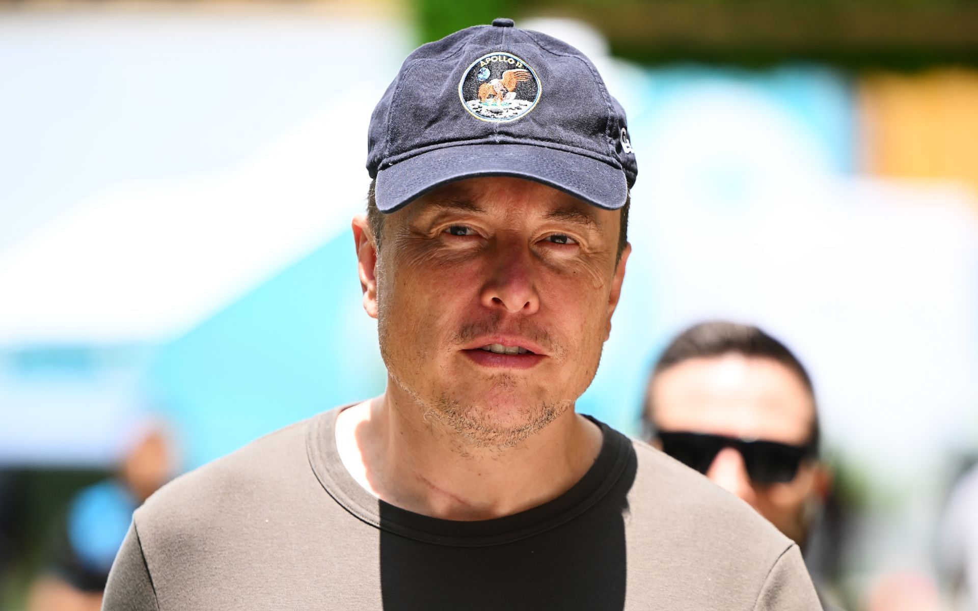 UFC featherweight reacts to Elon Musk