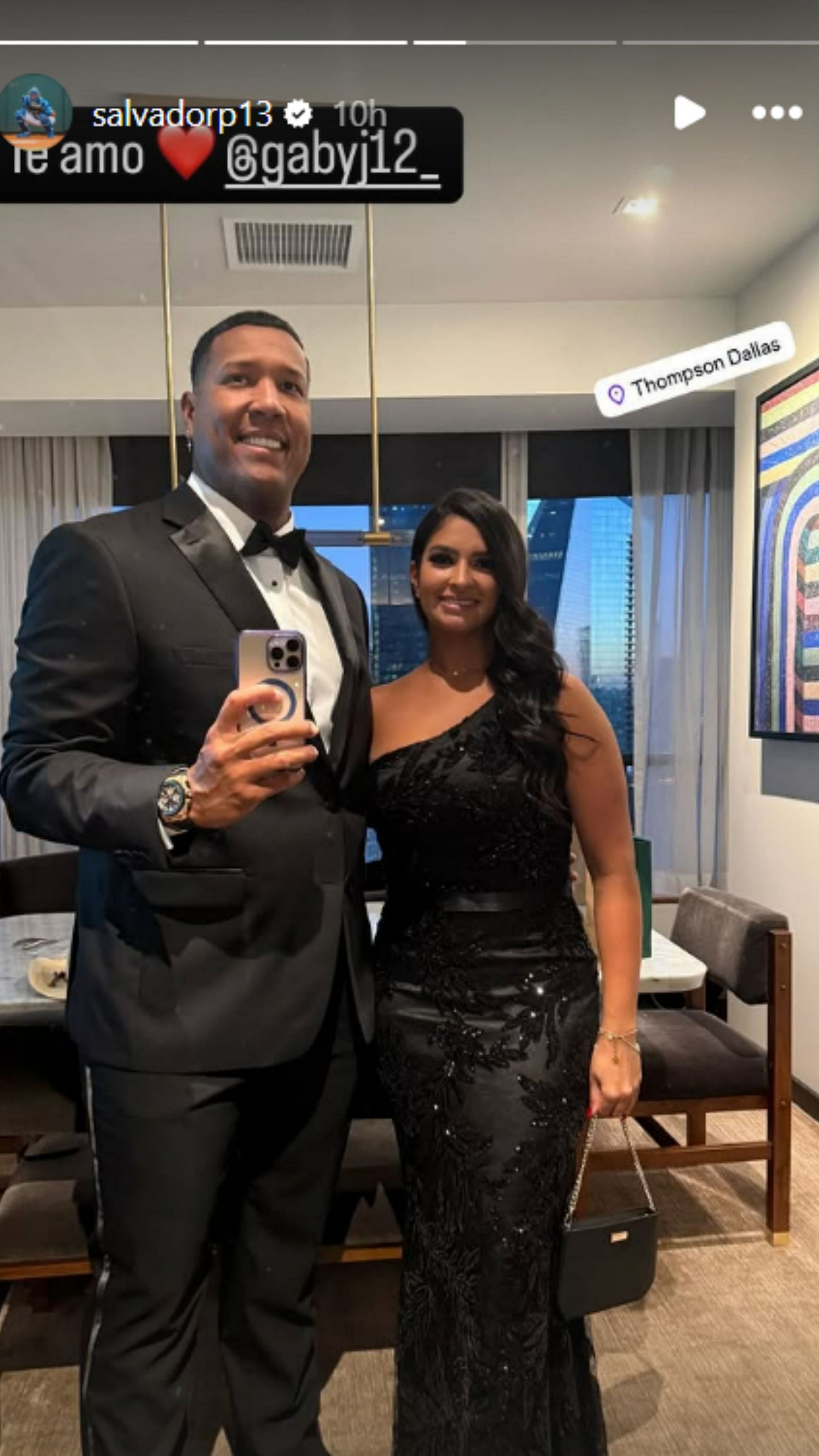 Salvador Perez and his wife Maria Gabriela. (Credits: IG/Salvador Perez)