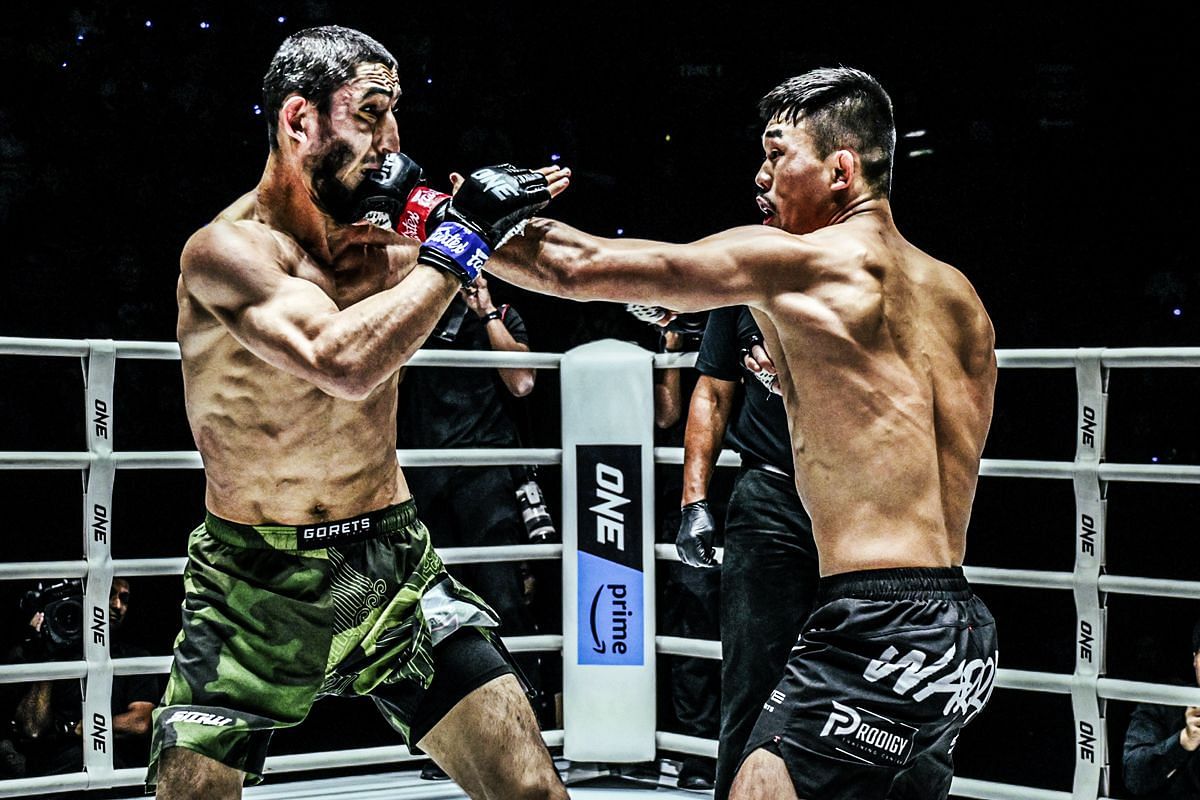 Christian Lee vs Alibeg Rasulov at ONE Fight Night 26