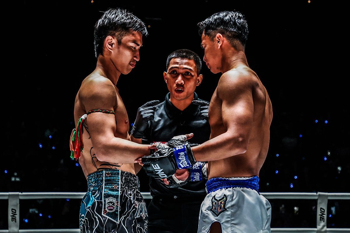 Tawanchai PK Saenchai and Superbon touching gloves | Image credit: ONE Championship