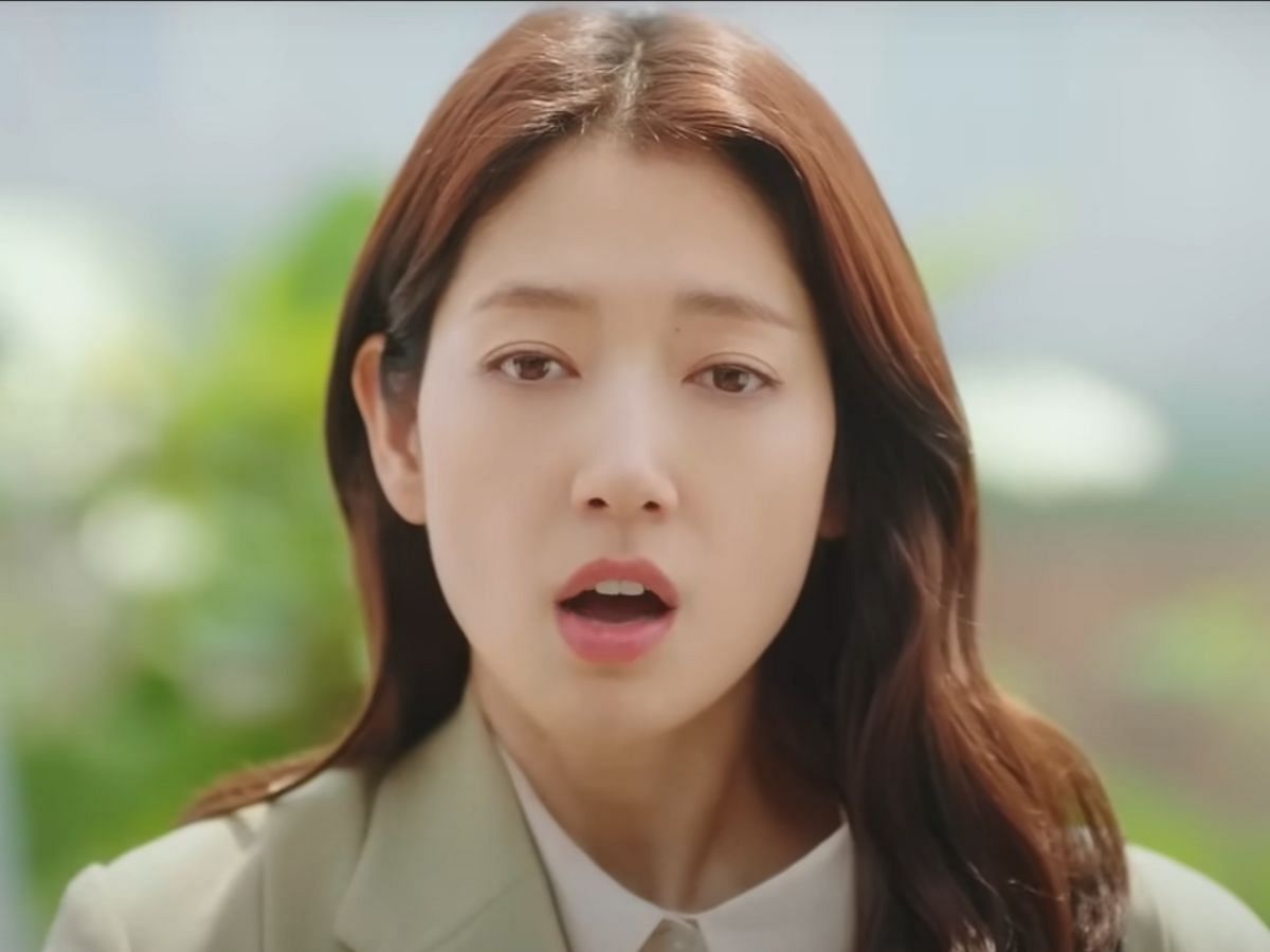 Park Shin-hye in Doctor Slump (Image via YouTube/Netflix K-Content)