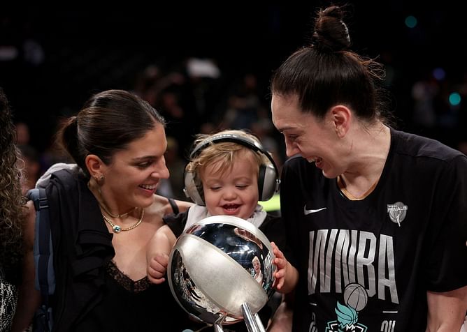 Breanna Stewart and wife Marta Xargay ring in festive spirit putting up Christmas tree with their kids