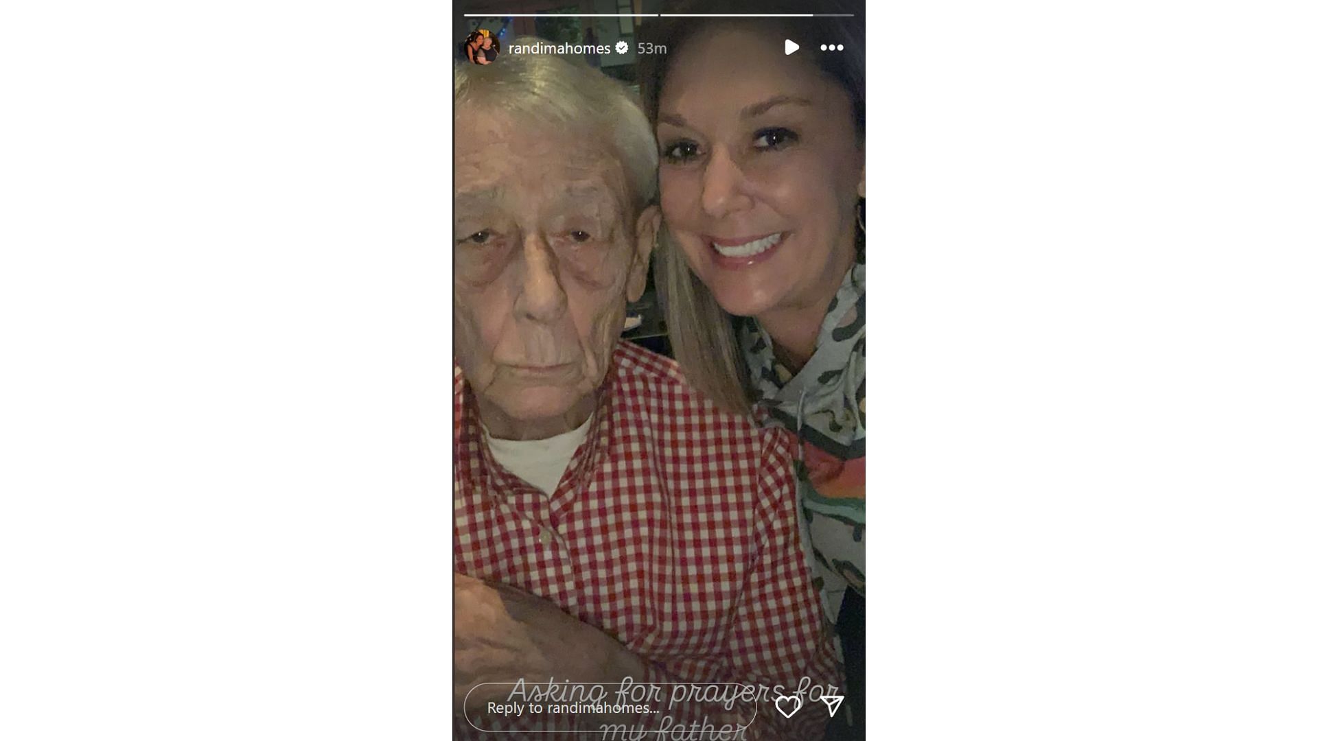 Patrick Mahomes&#039; mother Randi shares a photo with sick father, asks followers to pray for him [Image credit: @randimahomes IG]