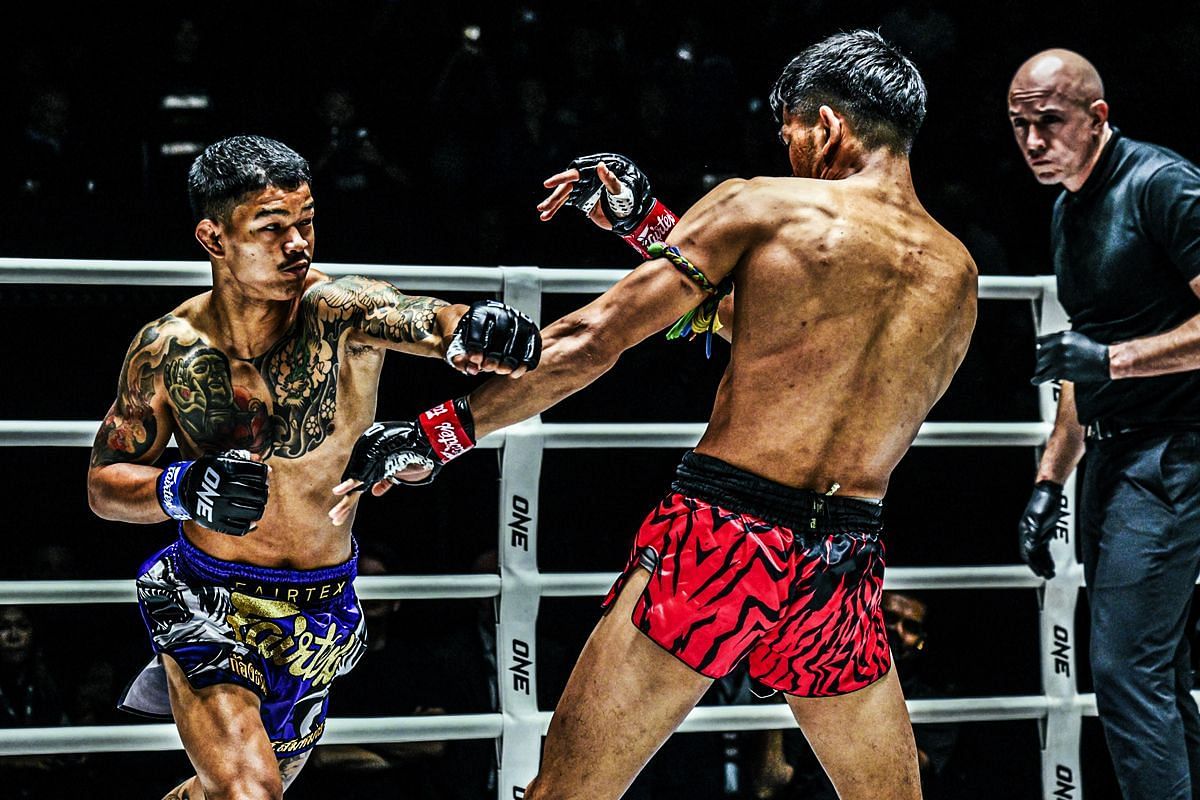 Kongthoranee fighting Nakrob Fairtex | Image credit: ONE Championship