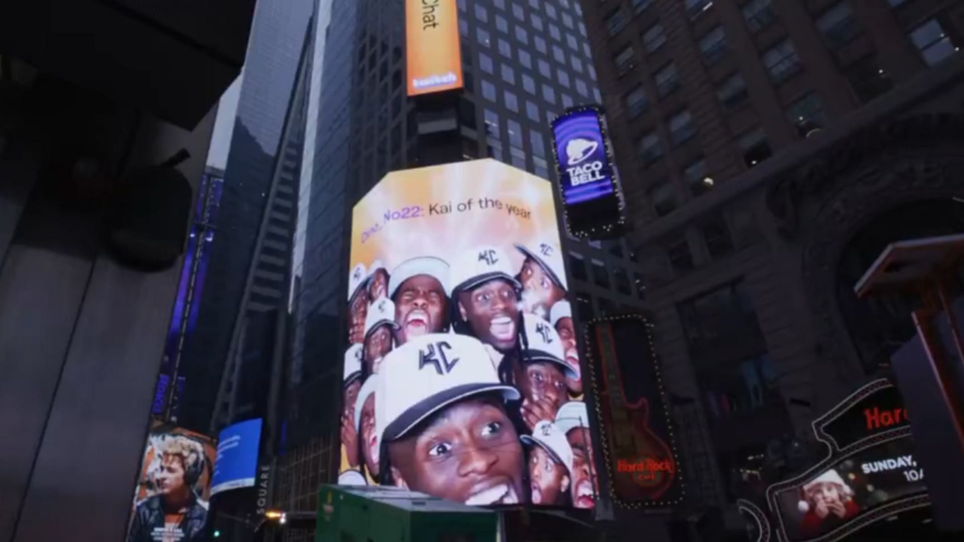 Kai Cenat was the face of a New York Times Square promotional billboard by Twitch (Image via @scubaryan_/X)