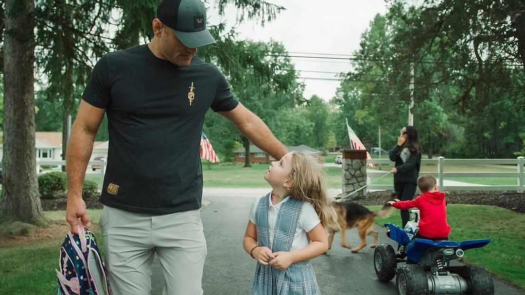 Stipe Miocic with his daughter [Image courtesy: @stipemiocic on Instagram]