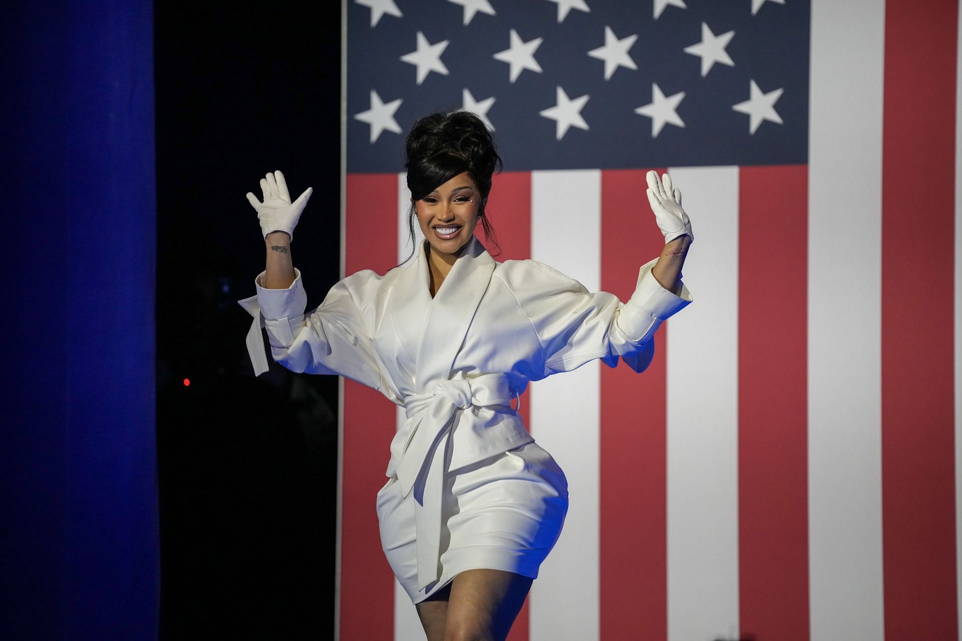 Cardi (Photo by Andrew Harnik/Getty Images)