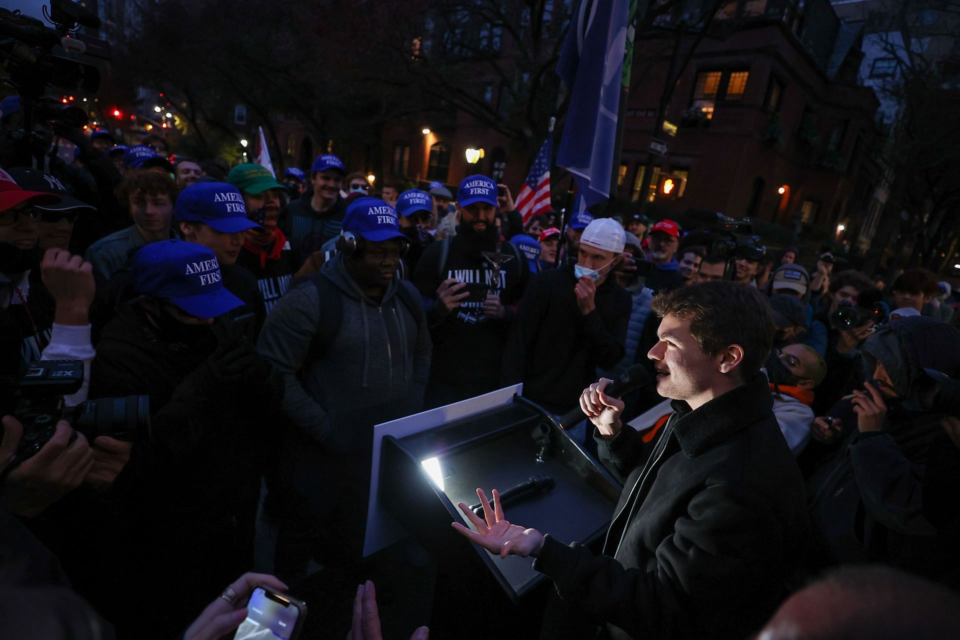 America First protesters face off with BLM protesters in NYC - Source: Getty