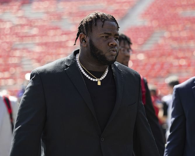 Five-star DL signee Jahkeem Stewart reacts to former Georgia DL Jamaal Jarrett's transfer to USC