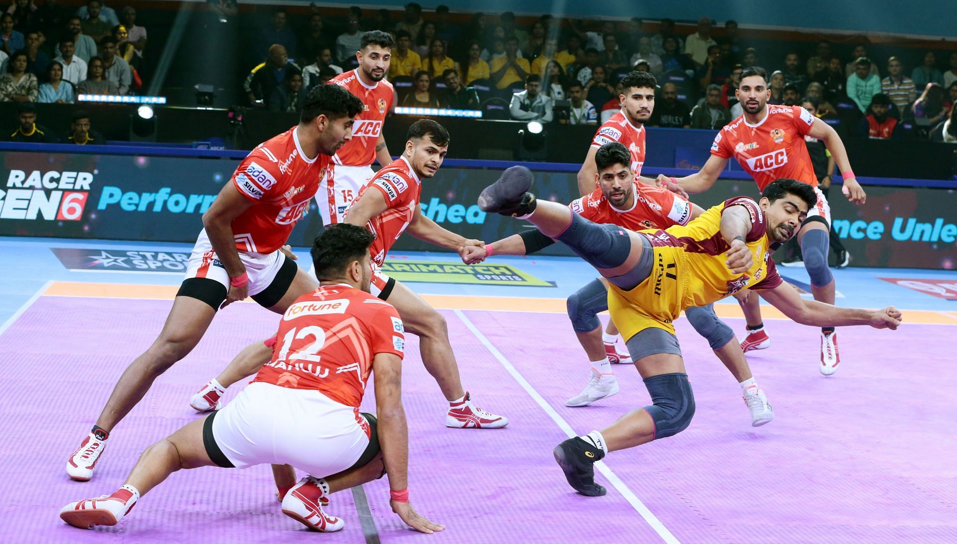 Pawan Sehrawat in action against Gujarat Giants (Image via PKL)