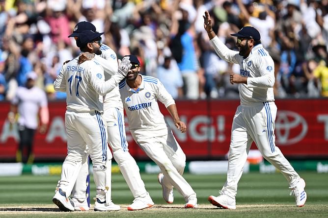 [Watch] Rishabh Pant sends Mitchell Starc packing with a brilliant direct hit in BGT 2024-25 4th Test