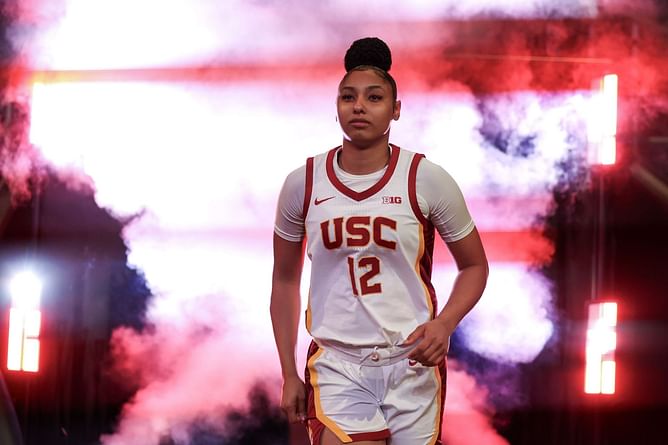 "She's the female Michael Jordan": College hoops fans go gaga over JuJu Watkins as USC cruise to victory