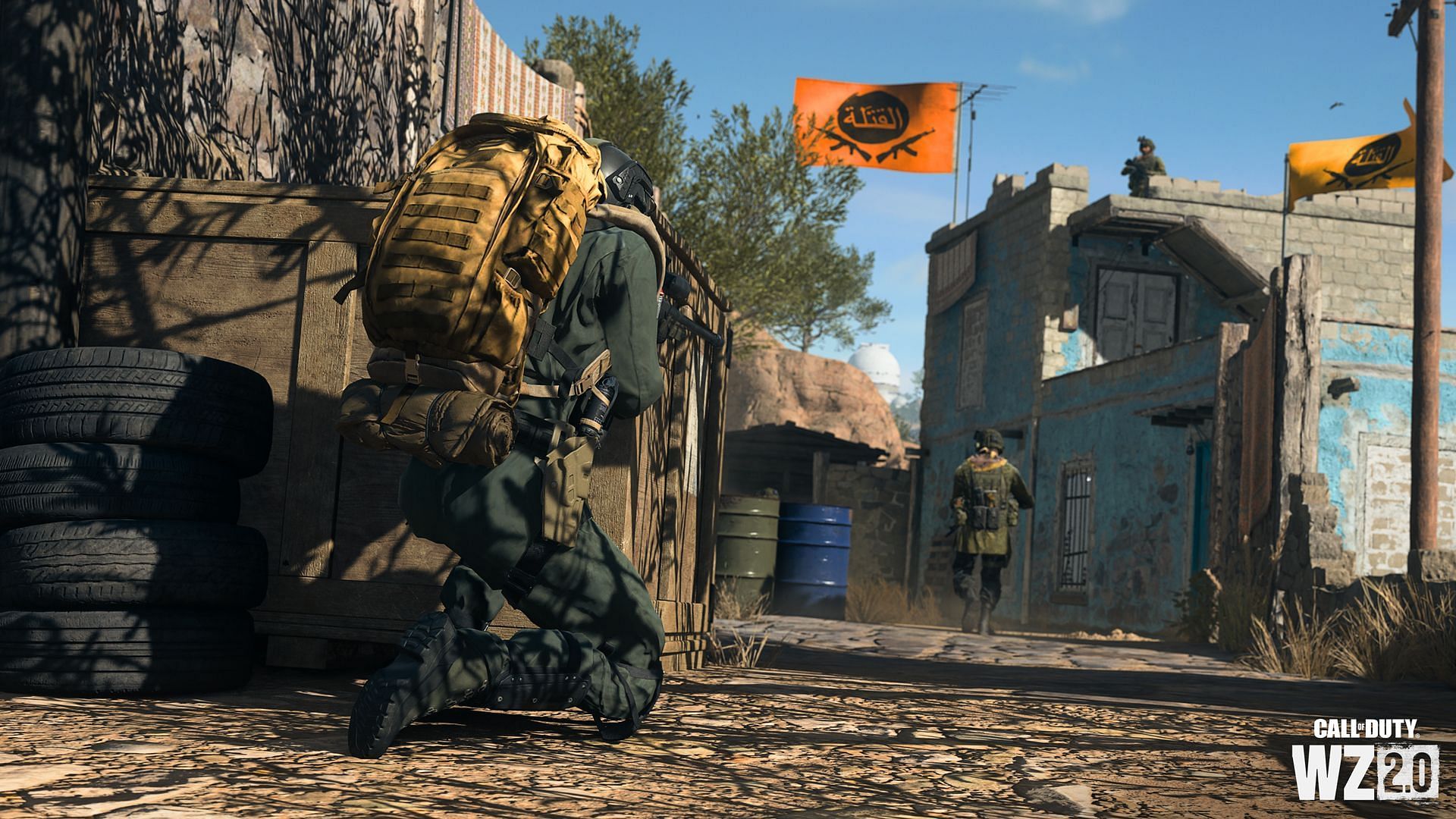 An Operator playing DMZ in Warzone