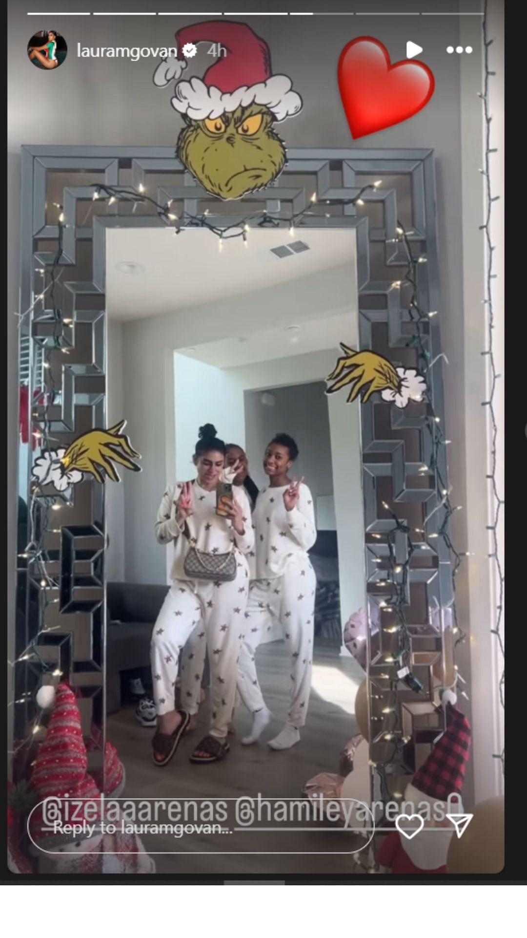 Gilbert Arena&#039;s ex-partner Laura Govan taking a selfie with daughters Izela and Hamiley on Christmas Day. IG image via @lauramgovan