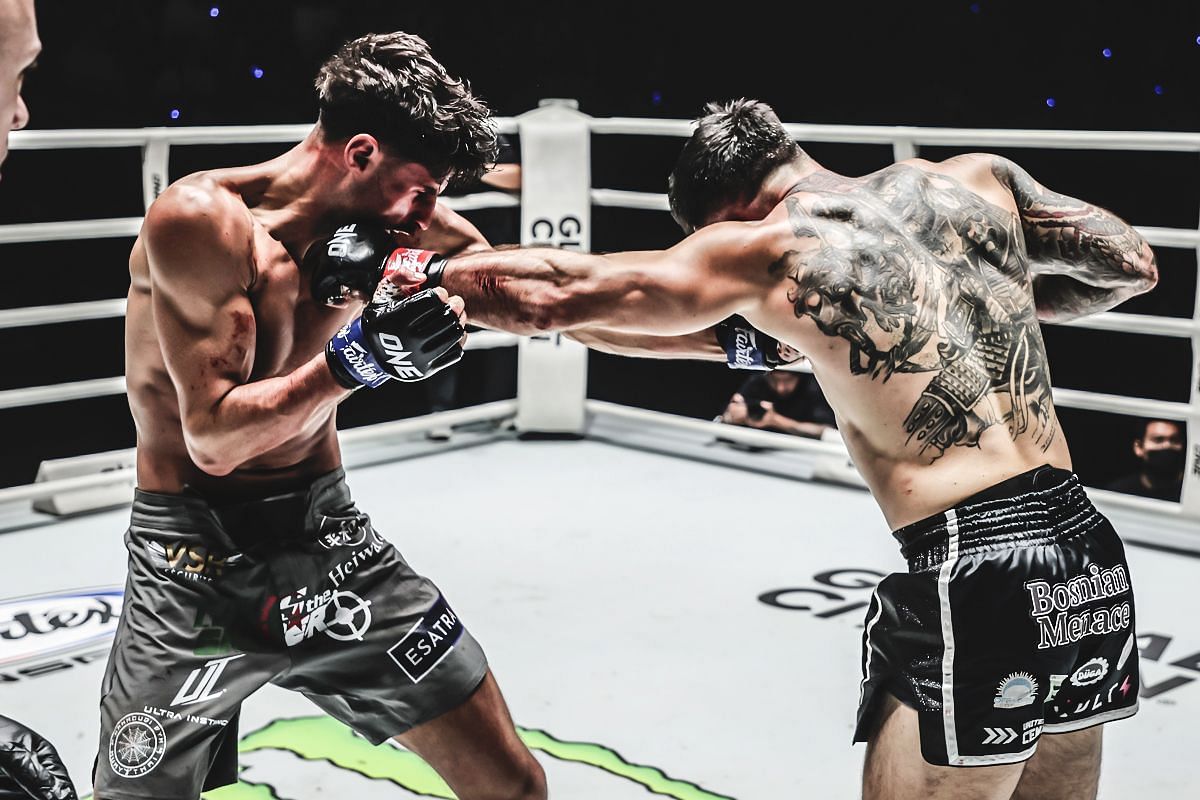 Elias Mahmoudi fighting Denis Puric | Image credit: ONE Championship