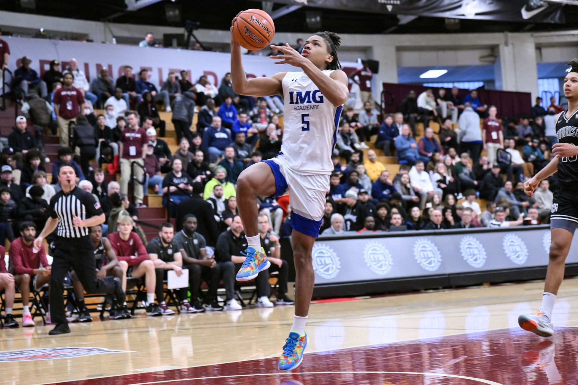 HIGH SCHOOL BASKETBALL: JAN 14 Hoophall Classic - Source: Getty