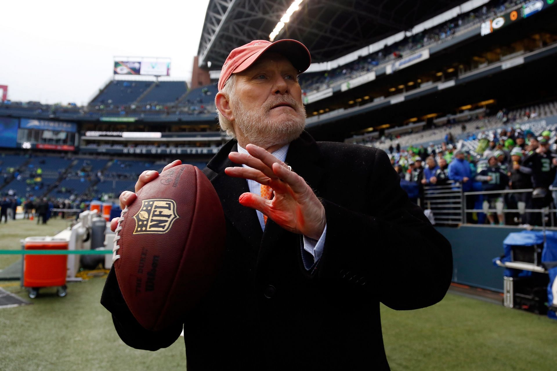 NFL Hall of Fame quarterback Terry Bradshaw at the NFC Championship - Green Bay Packers v Seattle Seahawks (Image via Getty)