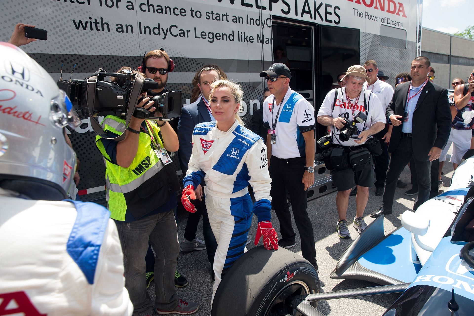 Lady Gaga at the 100th Indianapolis 500 in 2016 - Source: Getty