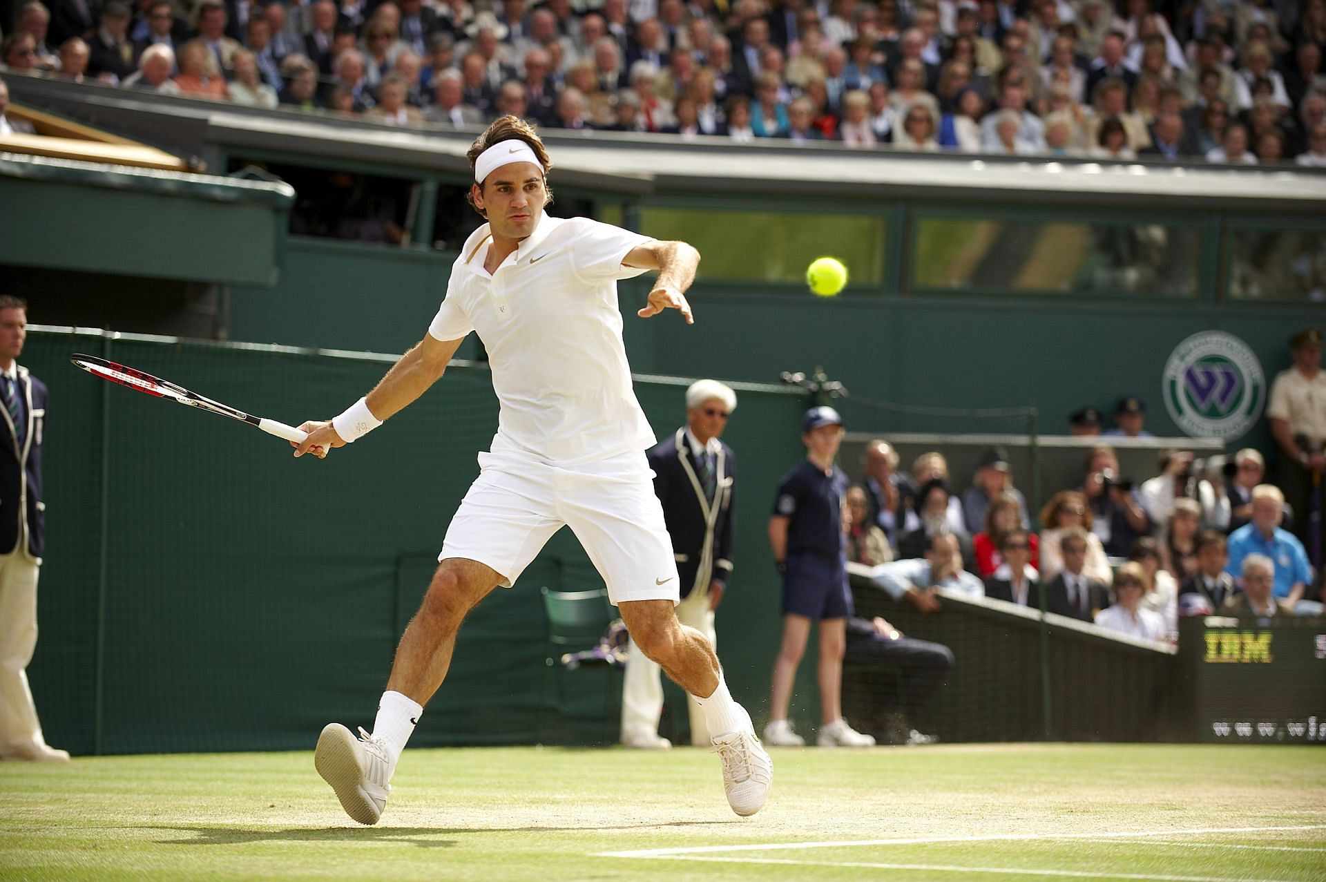 Roger Federer at the 2008 Wimbledon Championships (Getty)