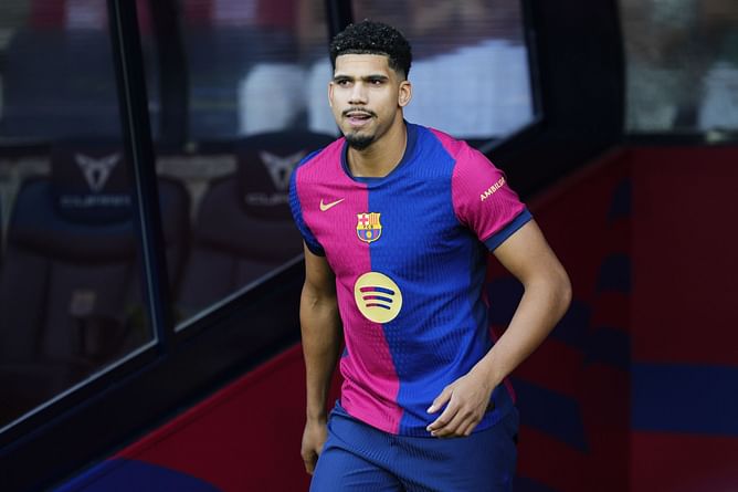“I want him to feel 100% ready” - Barcelona coach Hansi Flick provides Ronald Araujo injury update ahead of Mallorca clash