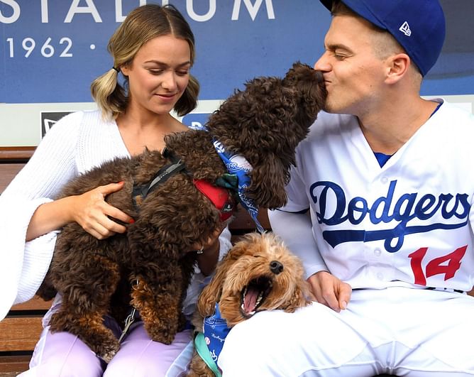 "I could hear my heart getting crushed" - Kike Hernandez recalls waiting for now-wife Mariana Vicente break up with boyfriend to start relationship