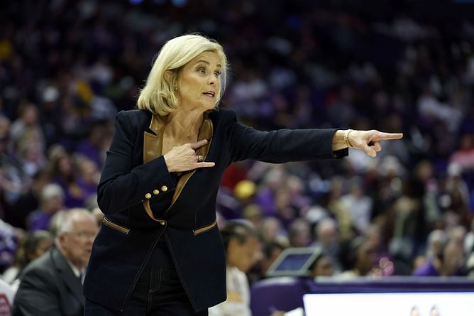 “It’s like we won’t get a call until someone gets a concussion”: LSU fans react as Kim Mulkey makes her feelings known about her team’s intensity