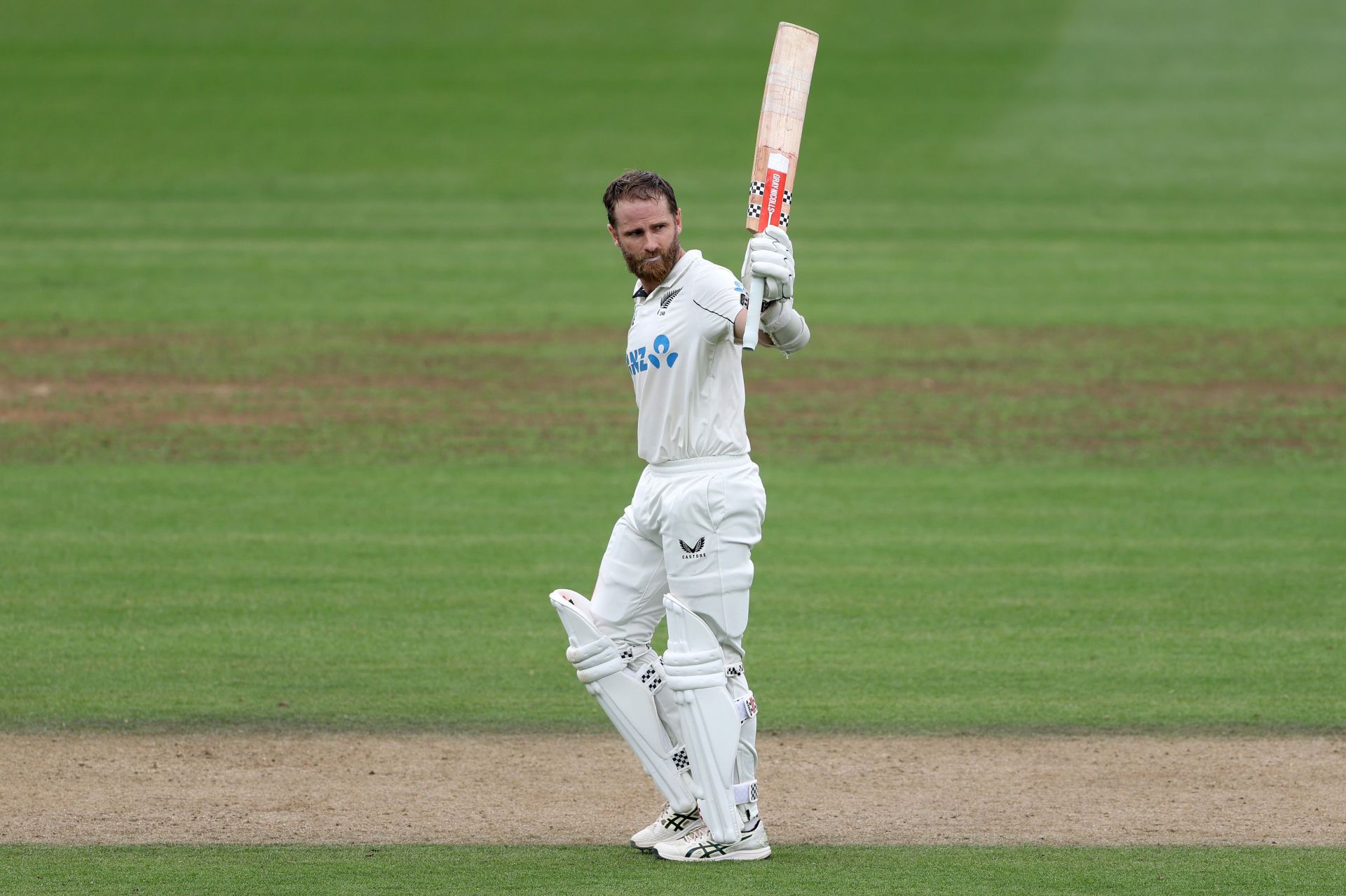[Watch] Kane Williamson reaches his 33rd Test hundred with a straight six in NZ vs ENG 3rd Test