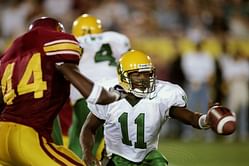 “He’s the type of kid you can introduce your daughter to”: Oregon legend Akili Smith shares son Akili Smith Jr.'s journey to Eugene